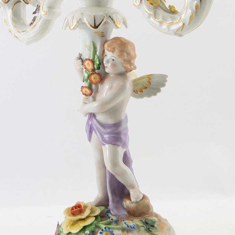 Kandelabrar 2 st Louis XV-stil Schierholz Tyskland 1900-talet mitt porslin.