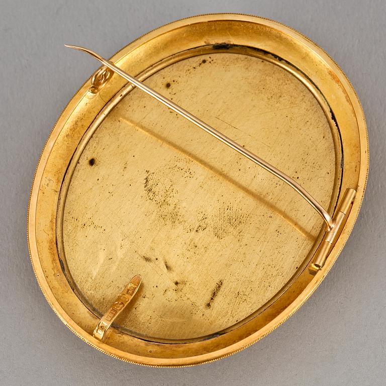 KAMÉBROSCH, guld 18K, snäckskal, Gustav Möllenborg, Stockholm 1800-talets mitt.