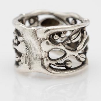 Ole Lynggaard, ring, "Forest ring", sterling silver, 18k guld och diamanter.