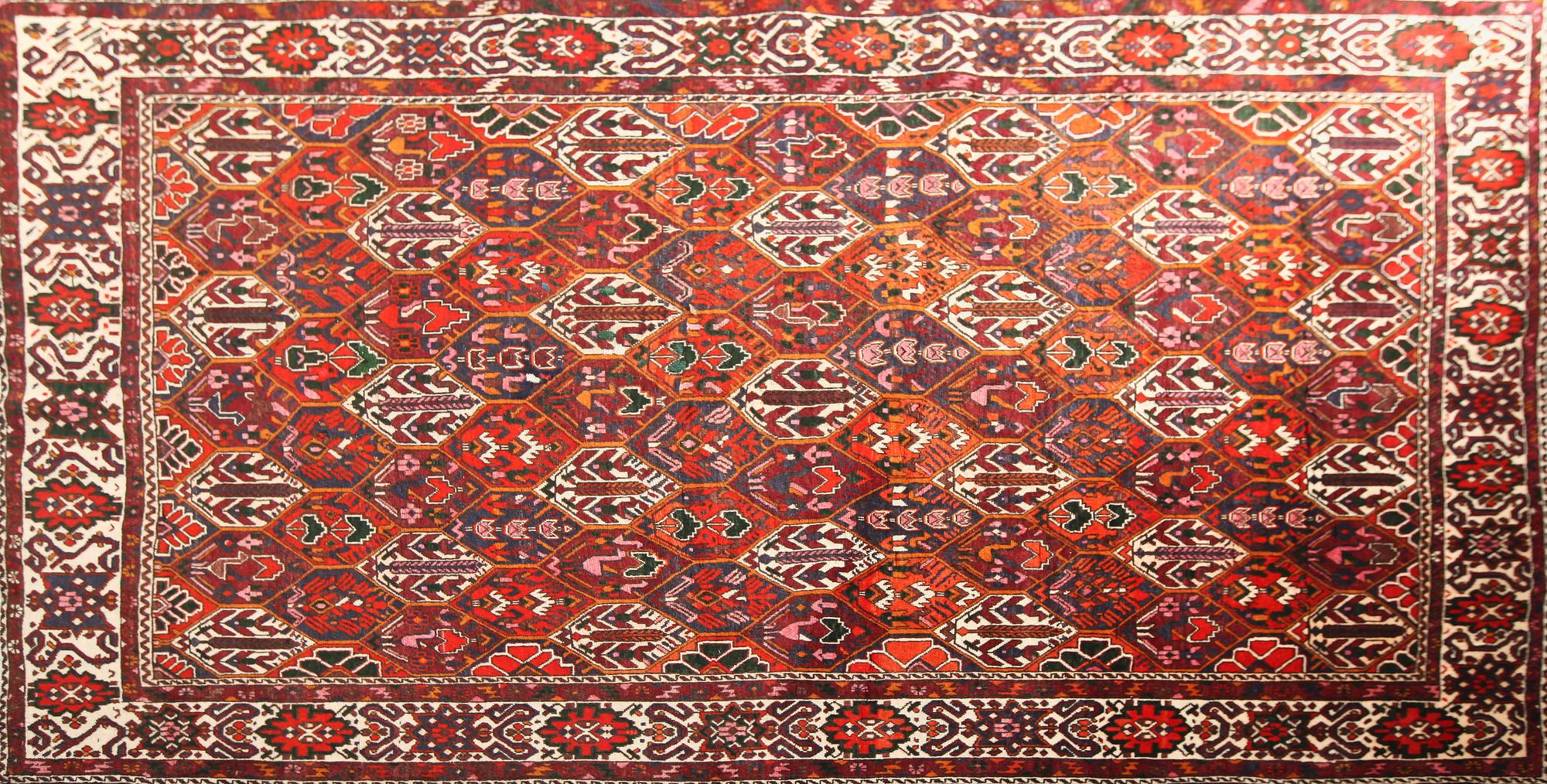 MATTA, Bachtiari, 320x212 cm, 1900-talets sista del.