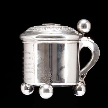 LOCKBÄGARE, silver. Barockstil. GAB, 1920, Stockholm. Vikt ca 357g.