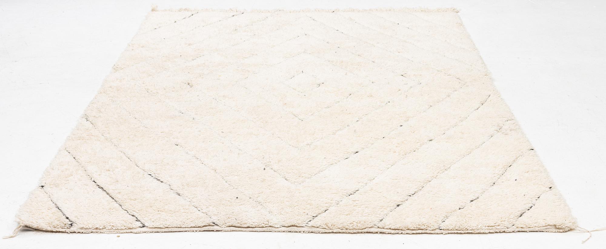 A rug, Morocco, approx. 298 x 195 cm.