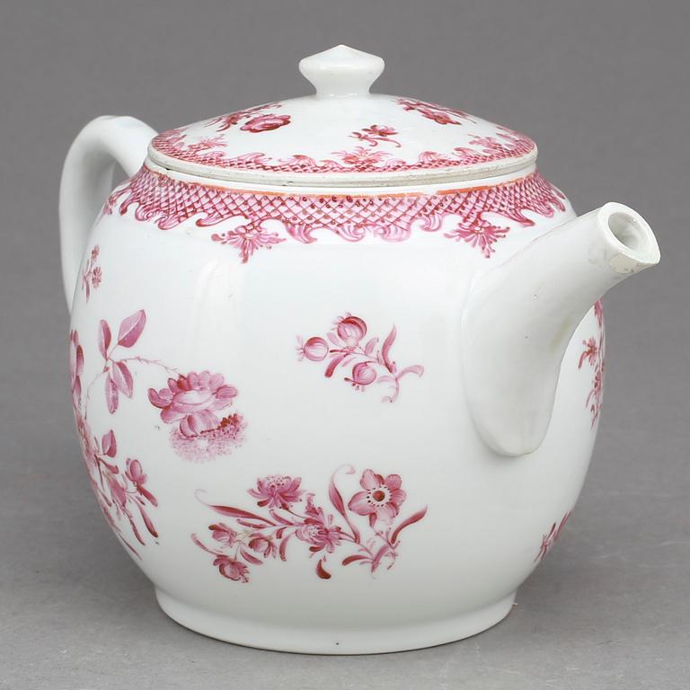 TEKANNA, porslin. Kina, Qianlong 1736-1795.