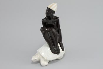 FIGURIN, fajans, Mari Simmulsson, Upsala-Ekeby, 1900-talets mitt.