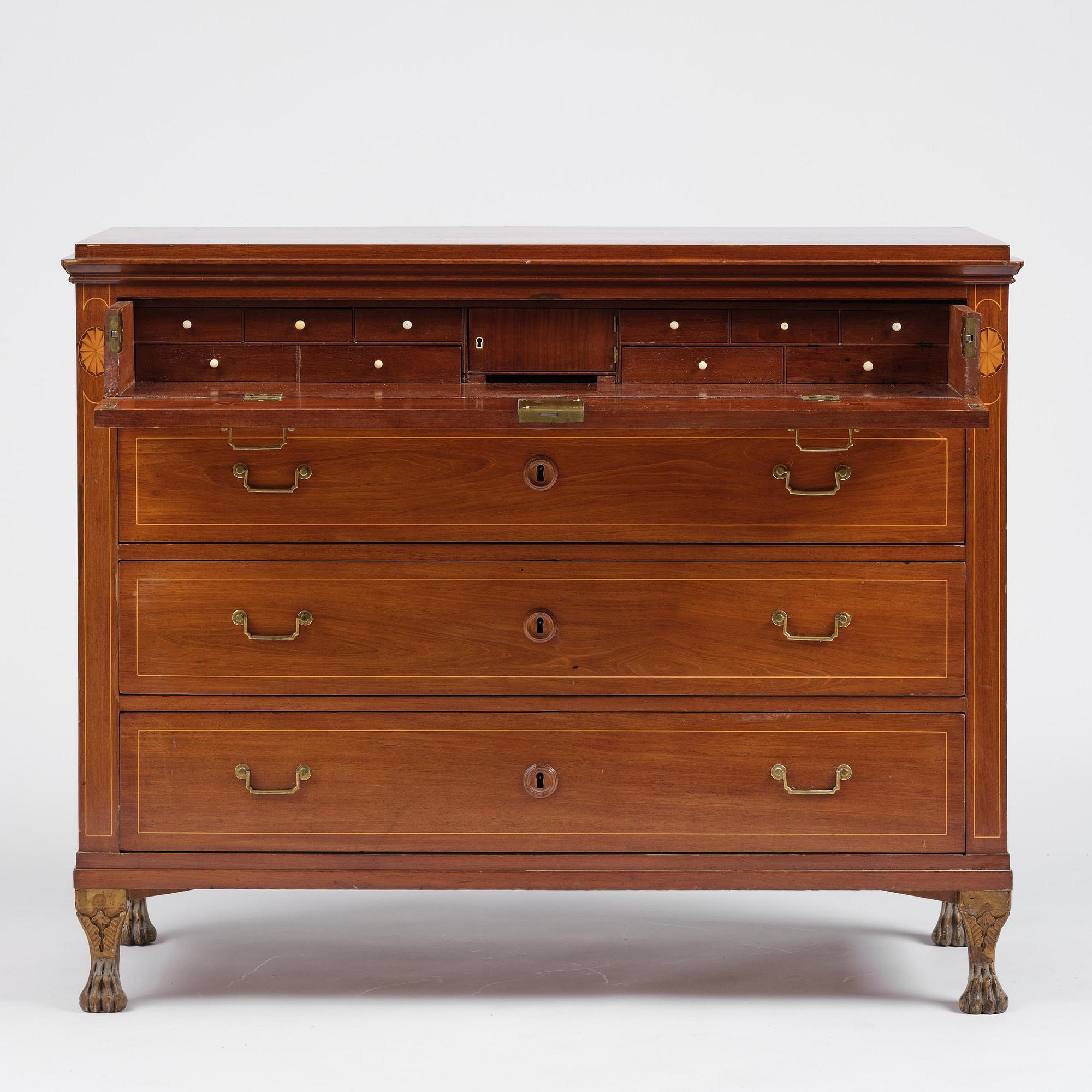 A late Gustavian mahogany writing commode in the manner of I. Löfgren, Stockholm circa 1800.