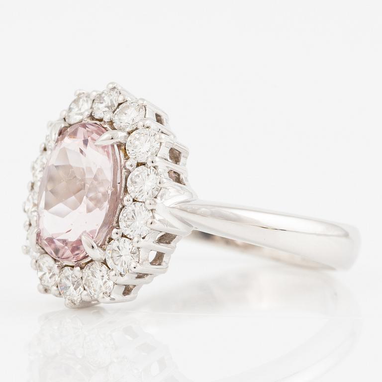 Ring, carved 18K white gold with morganite and brilliant-cut diamonds.