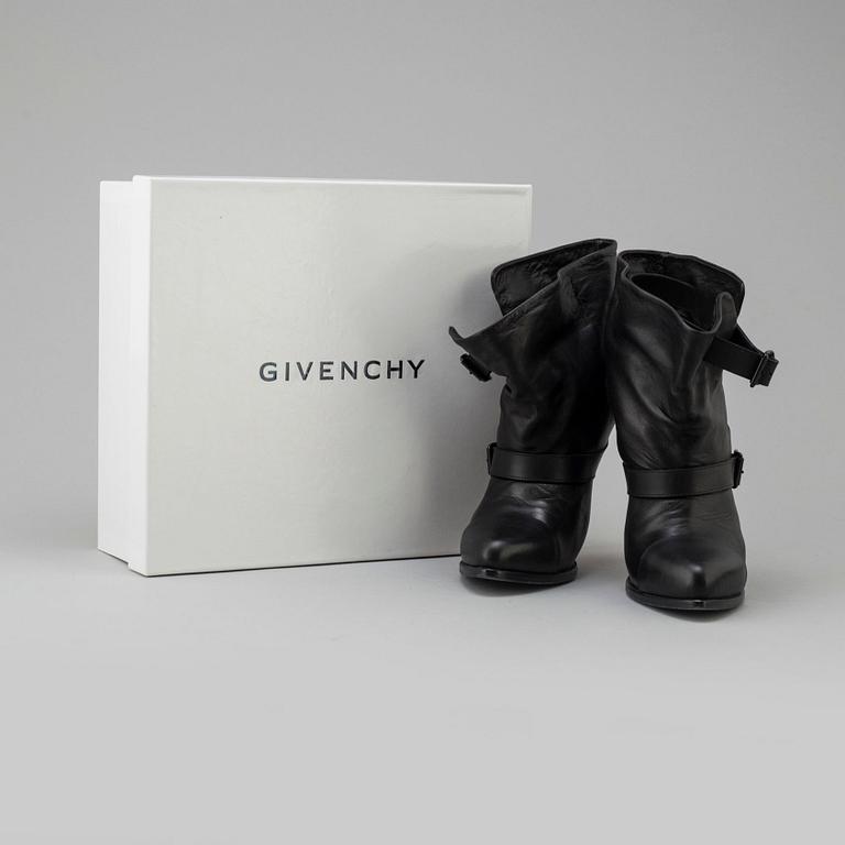 GIVENCHY, skor, storlek 39.