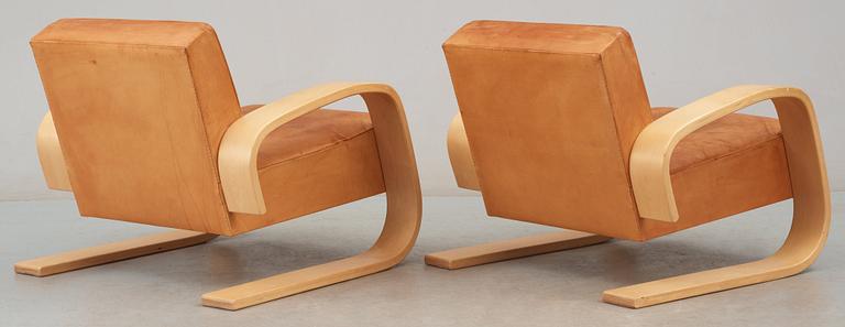 ALVAR AALTO, fåtöljer, ett par, "Nr 400", Artek, Finland.