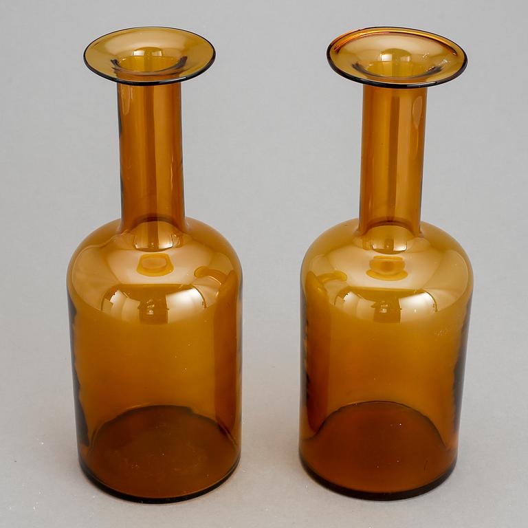 VASER, glas, 2 st, Otto Bauer, Kastrup/Holmegaard, 1900-talets andra hälft.