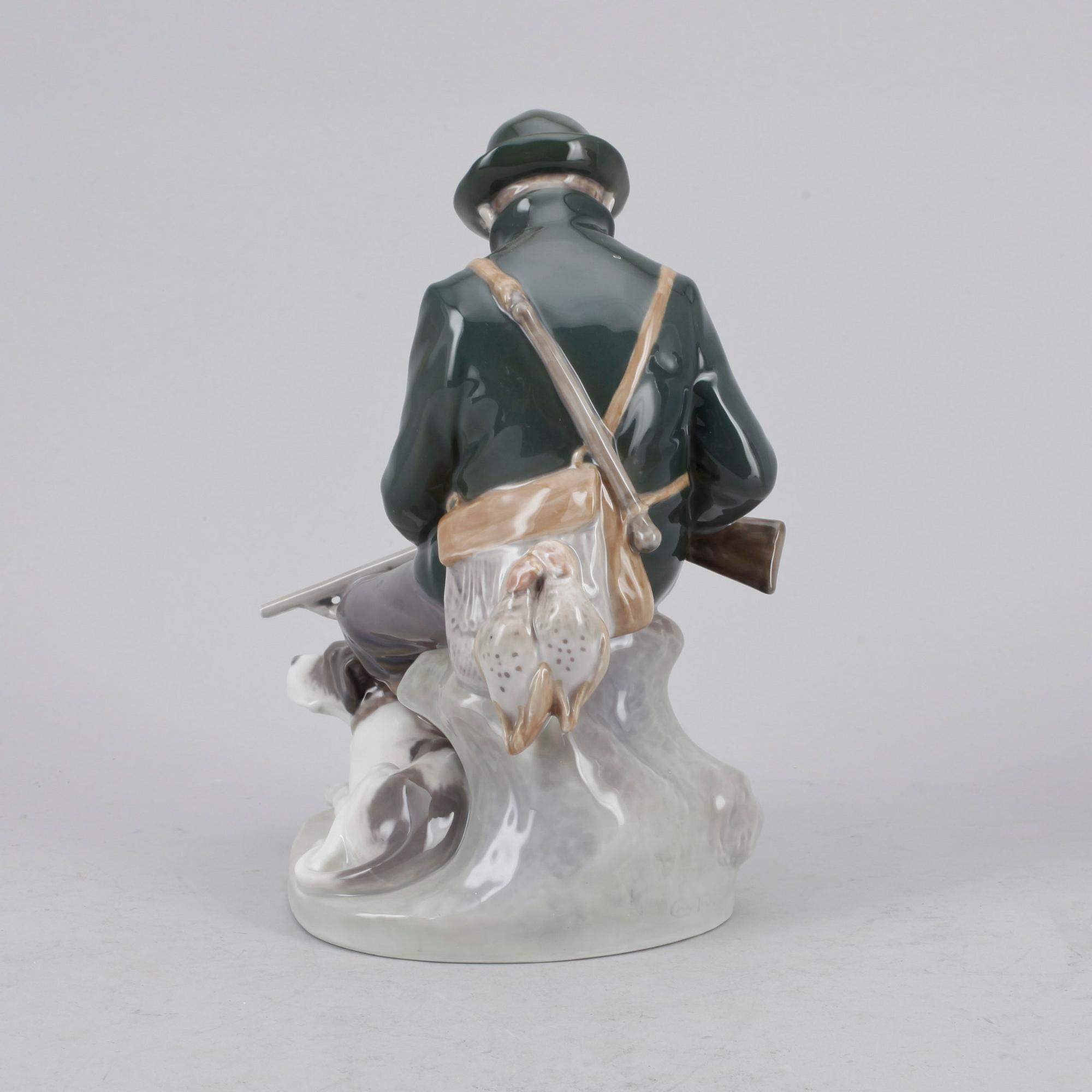 FIGURINER, 2 st, porslin, Royal Copenhagen samt Hutschenreuther, Danmark resp Tyskland.