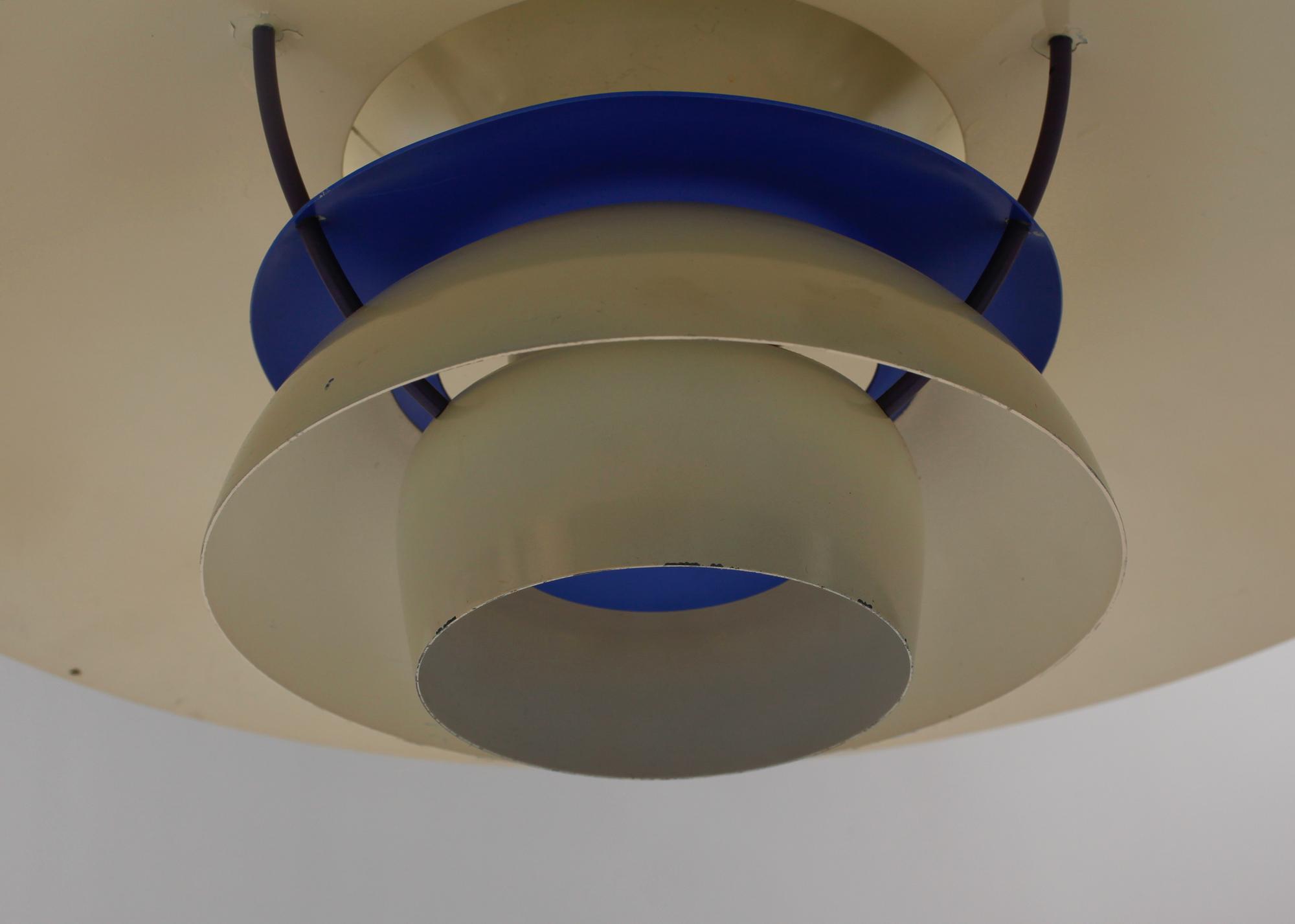 TAKLAMPA, "PH lampa", Poul Henningsen för Louis Poulsen Danmark, 1900-talets andra hälft, höjd ca 28 cm.