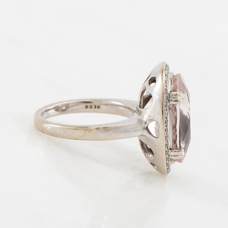 Ring, 14K white gold, morganite and diamonds.