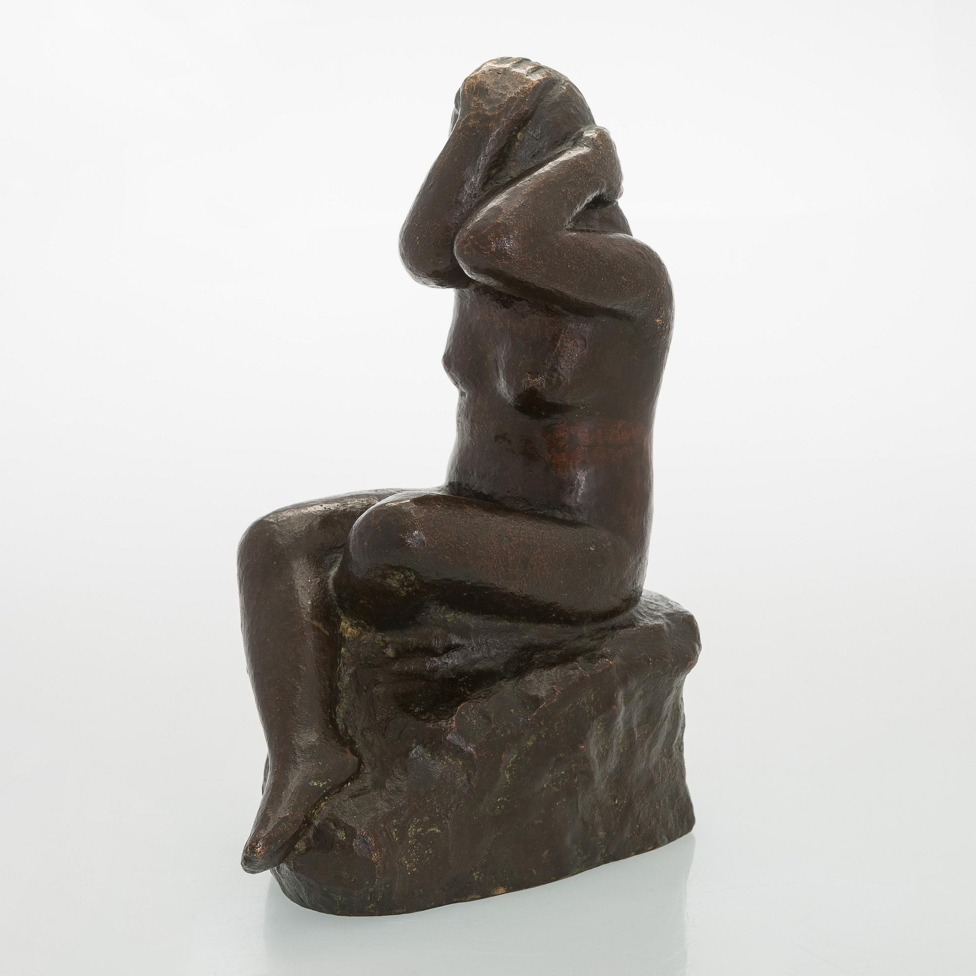 Mikko Hovi, Kvinnofigur.