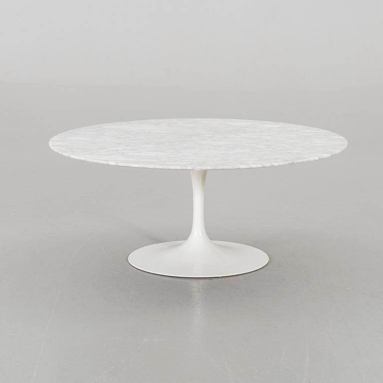 EERO SAARINEN, "Tulip Table".