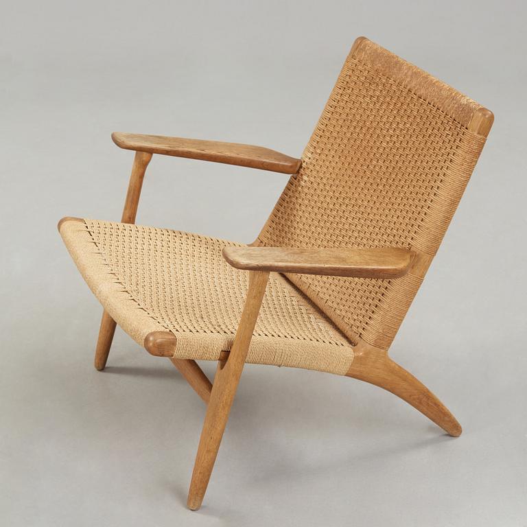 HANS J WEGNER, karmstol "CH-25", Carl Hansen & Son, Danmark.