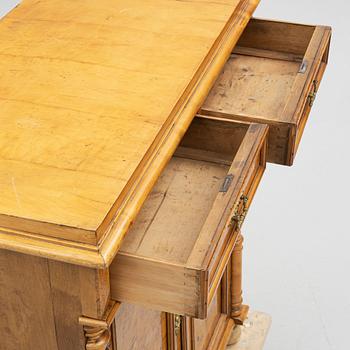 Skänk, nyrenässans, sent 1800-tal.