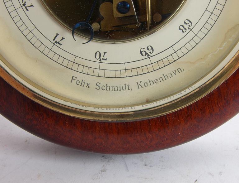 BAROMETER, Felix Schmidt, Köpenhamn.
