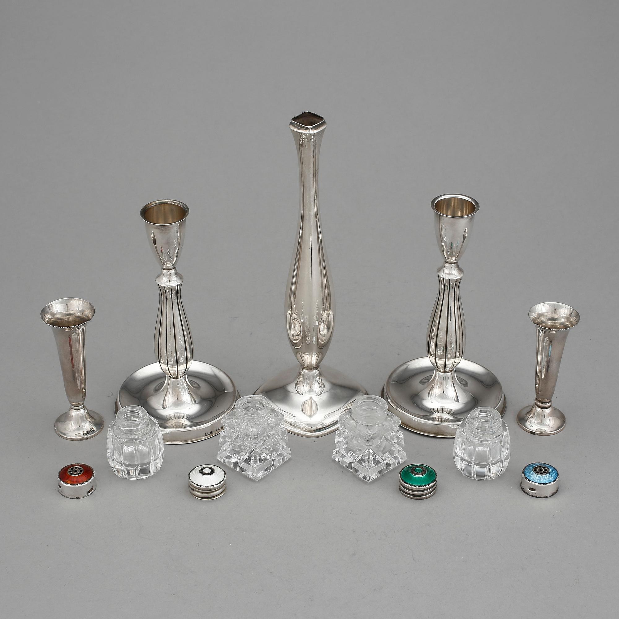 PARTI SILVER, 9 delar, 1900-tal. Tot vikt ca 443 gram (inkl. glas).