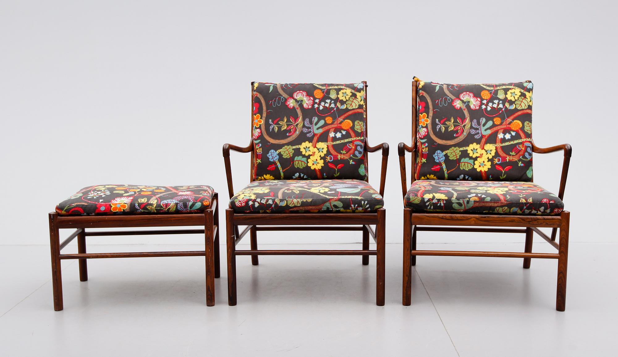 FÅTÖLJER 1 PAR, FOTPALL OCH BORD, 4 del, "Colonial Chair", Ole Wanscher, PJ 149, Poul Jeppesen, Danmark.
