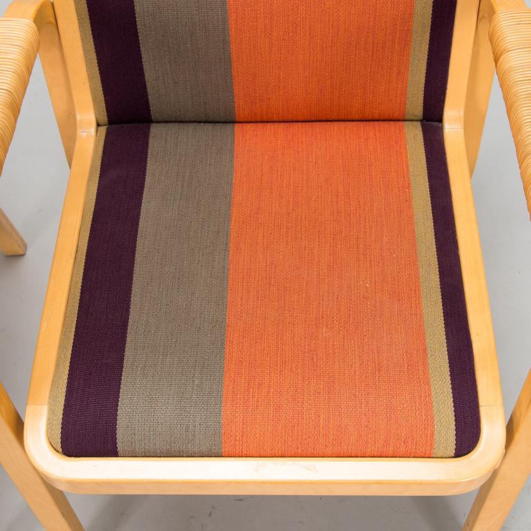 Alvar Aalto, late 20th century 'E45' armchairs for Artek, 7 pcs.