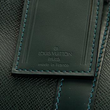 Louis Vuitton, viikonloppulaukku, "Taiga Kendall GM".