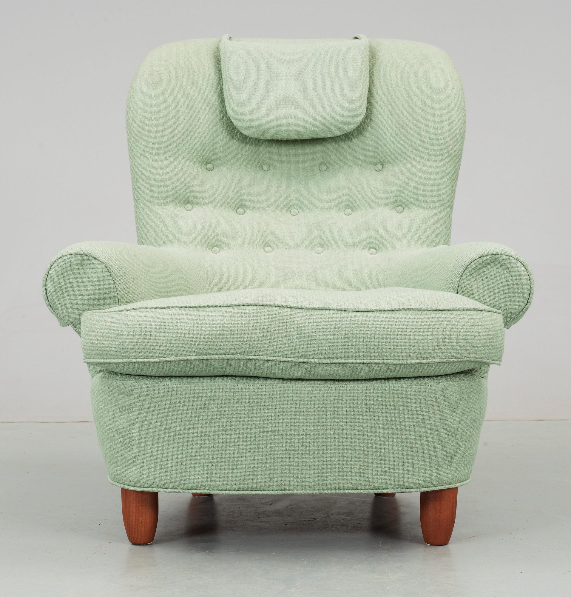 FÅTÖLJ, "Jättepadda", Carl Malmsten för OH Sjögren, 2004.