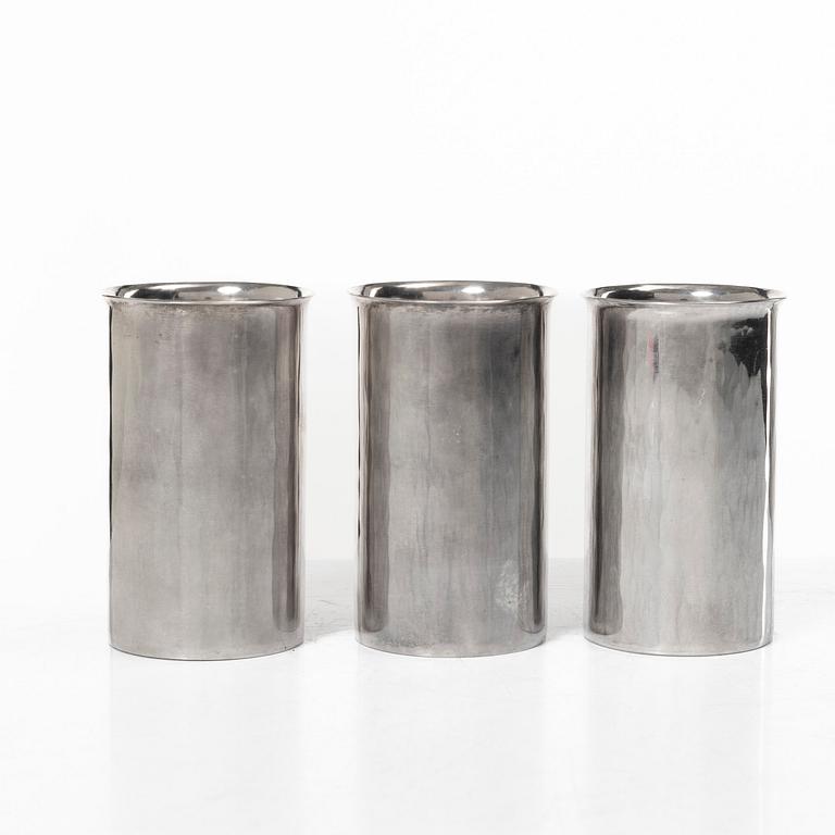 Olle Ohlsson, Three sterling silver beakers, Olle Ohlsson Silversmide, Stockholm 1979.
