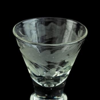 Spetsglas, 2 st, 1700/1800-tal.