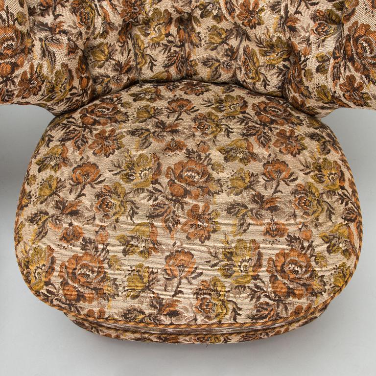 A pair of 1950's armchairs.