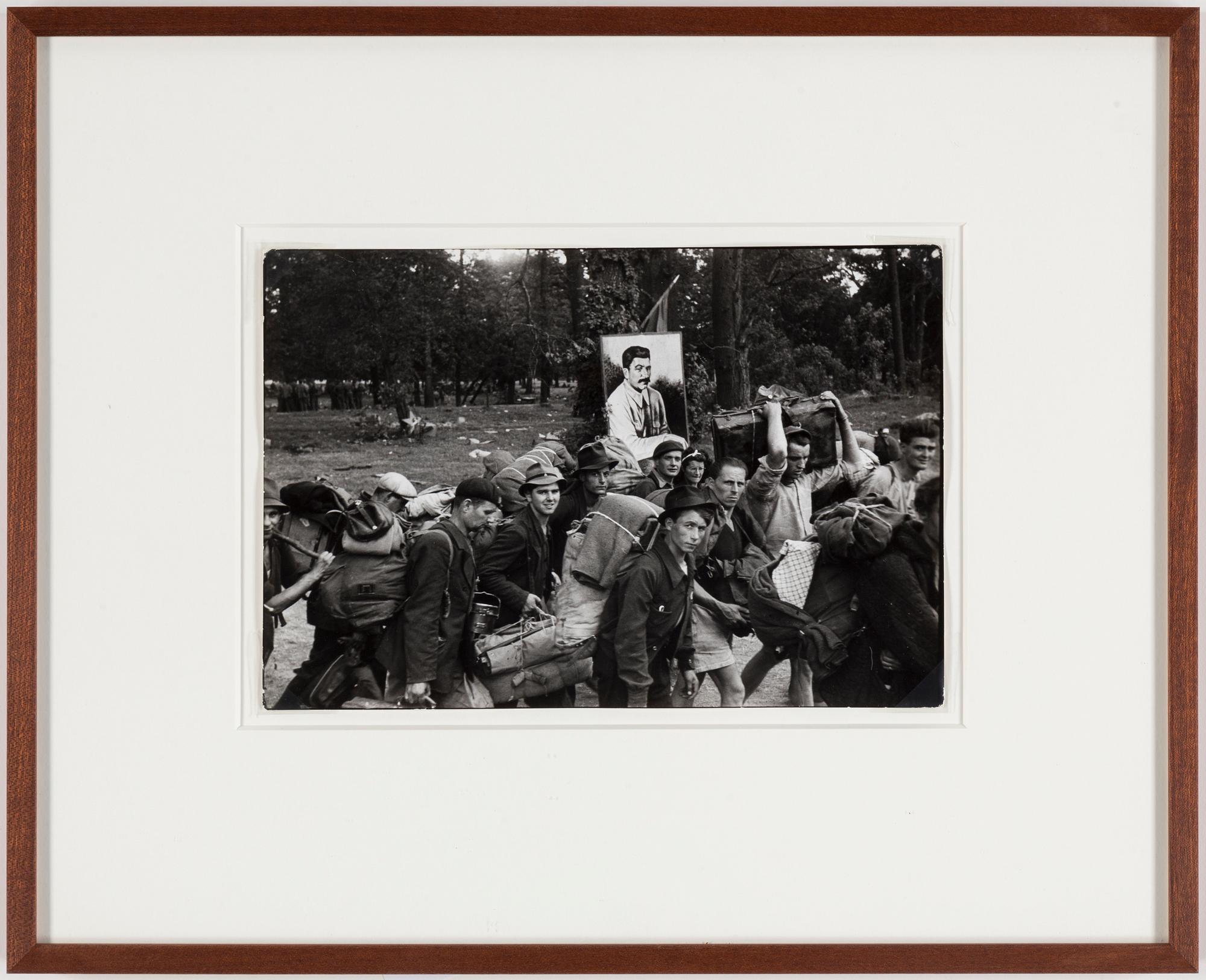 HENRI CARTIER-BRESSON, gelatin silver print stamped by the photographer and with Europapress AB copyright stamp verso.