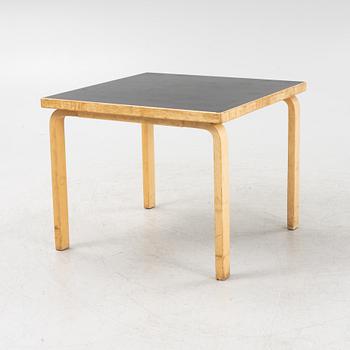 Alvar Aalto, bord, modell 816,  samt 3 st stolar, modell 65, Artek, 1900-talets mitt.