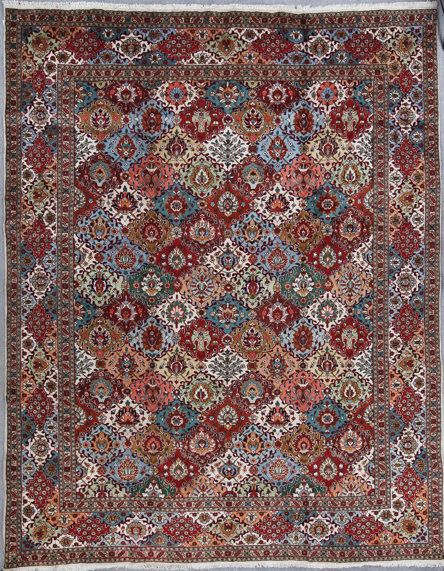 MATTA, Täbris, ca 395x310 cm.
