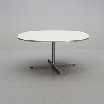 SOFFBORD, Fritz Hansen, Danmark, sent 1900-tal.