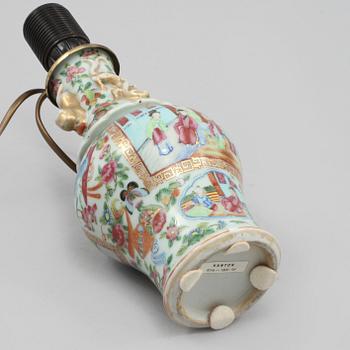 BORDSLAMPA/VAS, porslin, Kina, 1800-tal.