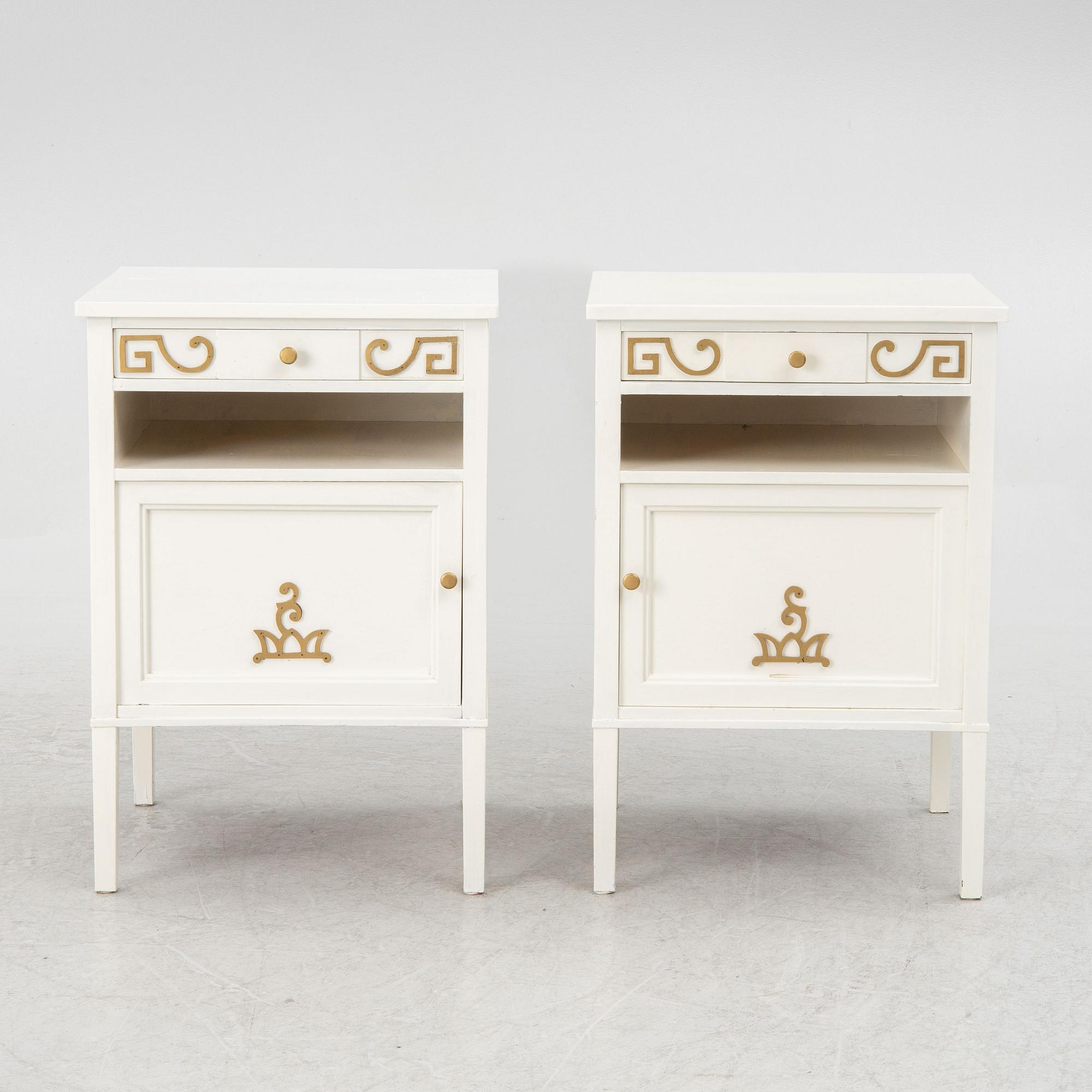 A pair of bedside tables, 1930's/40's.