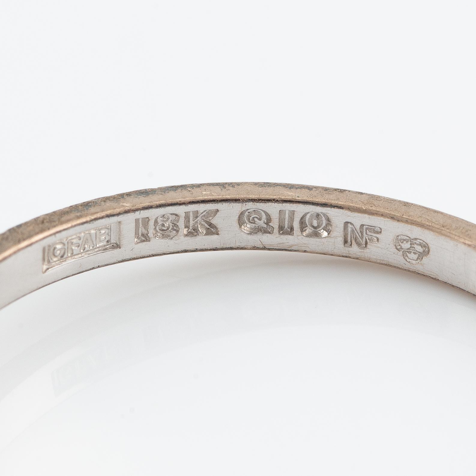 Ring, 18K white gold with a brilliant-cut diamond 0.30 ct according to the engraving.