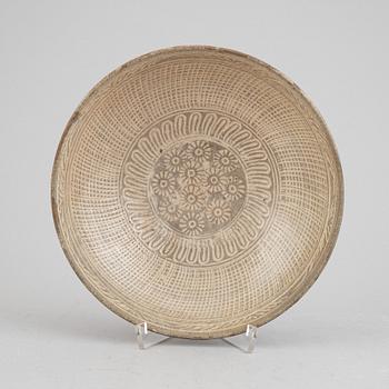 A Korean ceramic glazed bowl, Goryeo/Koryo (918-1392).