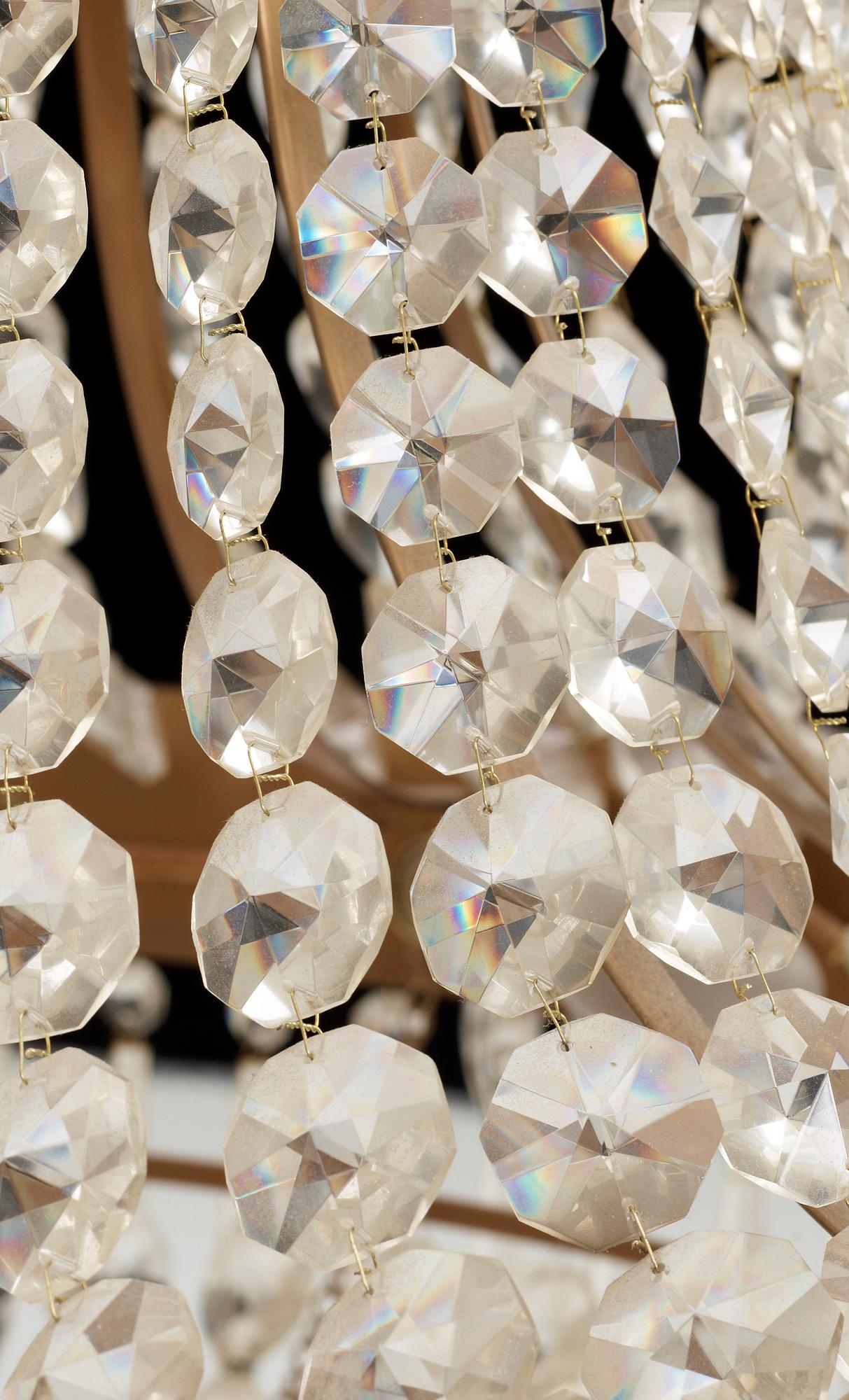 LJUSKRONA, Gustaviansk stil, 1900-talets andra hälft. H ca 124.