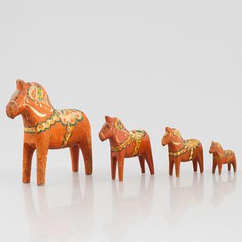 Dala horses, 4 pcs, Nusnäs, 1930s/40s.