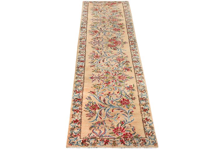 A Royal Keshan runner, c. 459 x 91 cm.