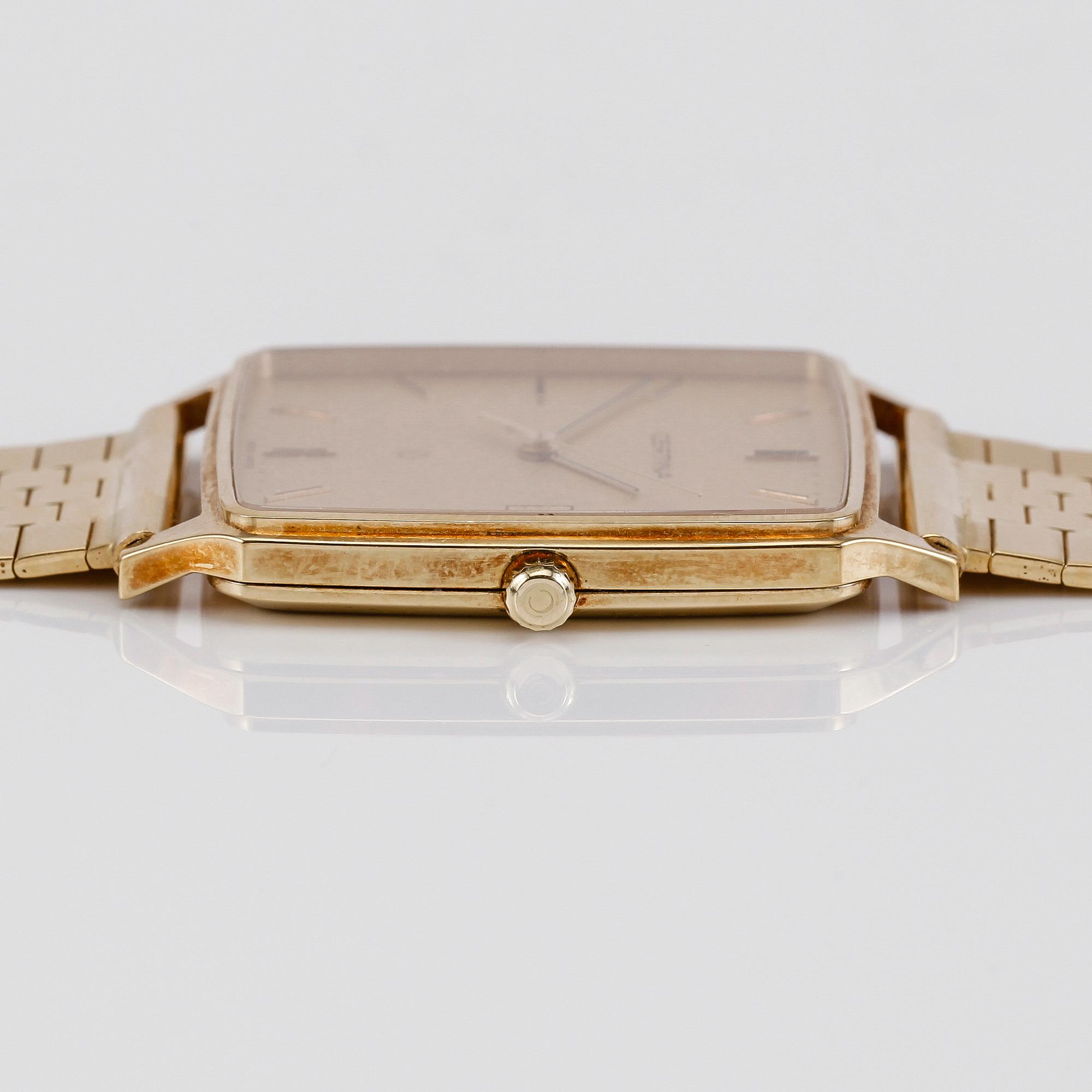 ARMBANDSUR, 14K guld, Certina, armband i 18K guld, 1900-talets andra hälft. Total vikt inklusive urverk ca 55 g.