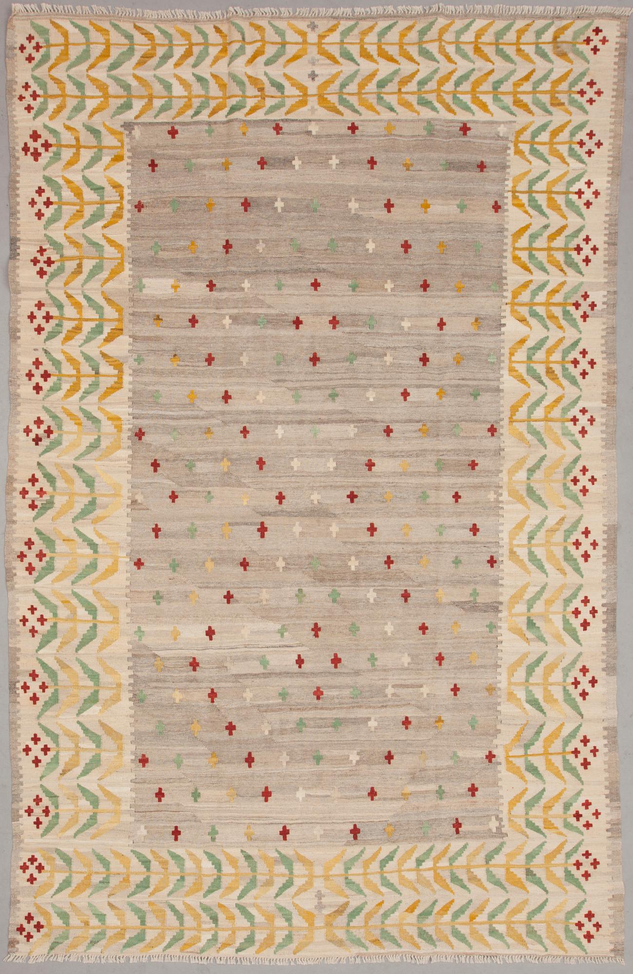 MATTA, Kelim. Ca 300x195 cm.