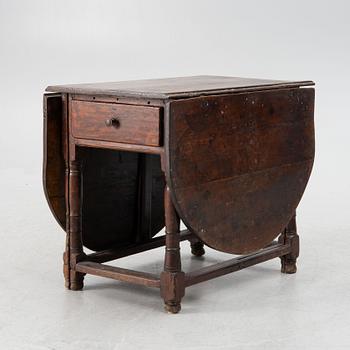 Drop-leaf table, 18th/19th century.