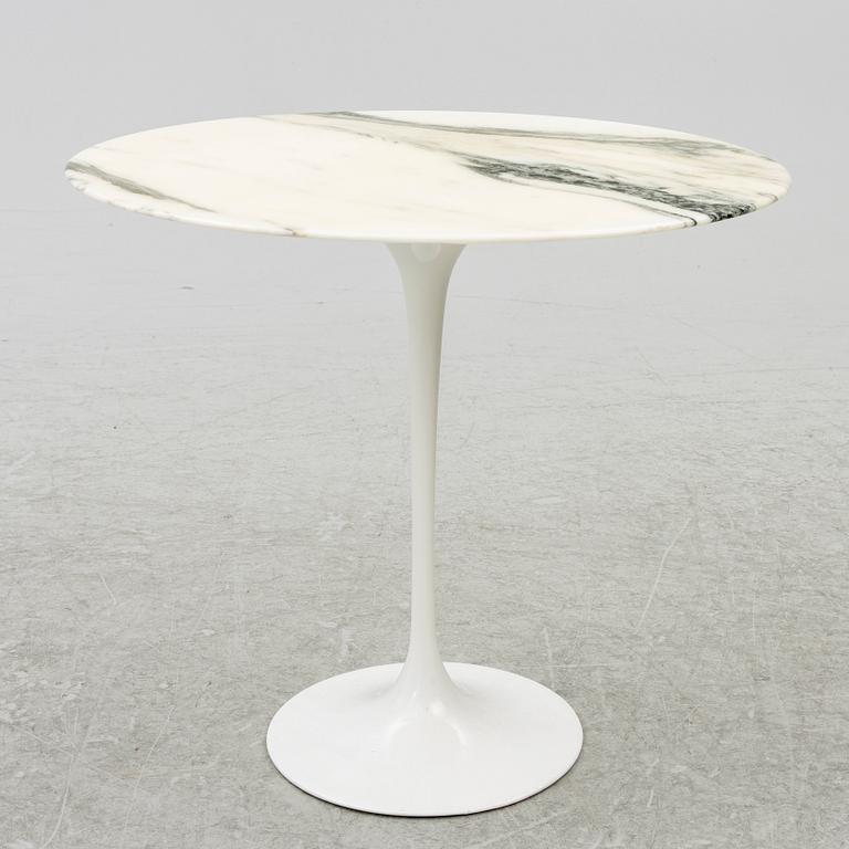Eero Saarinen, a 'Tulip' side table, Knoll International.