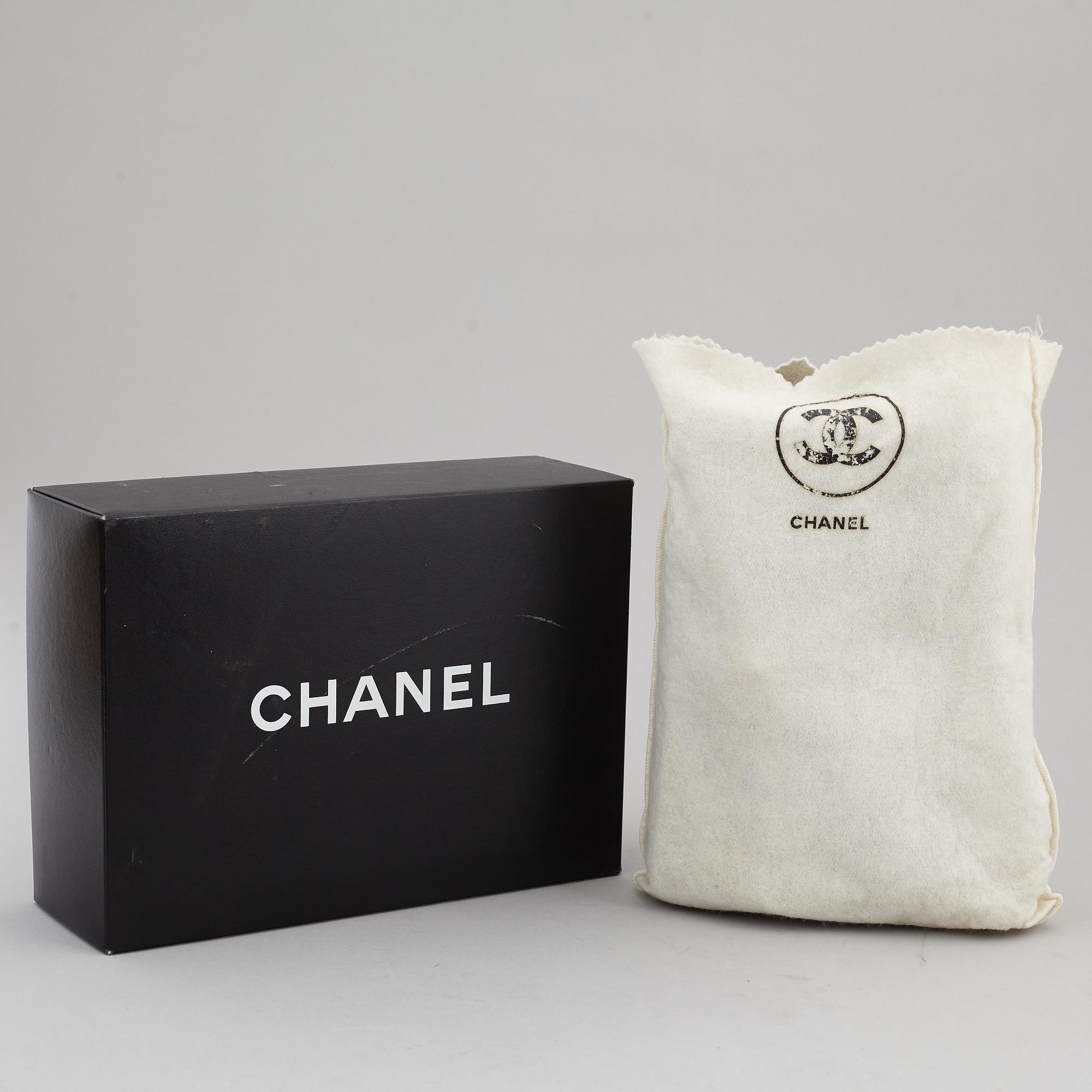 CHANEL, 'Double flap bag', 1997-1999.