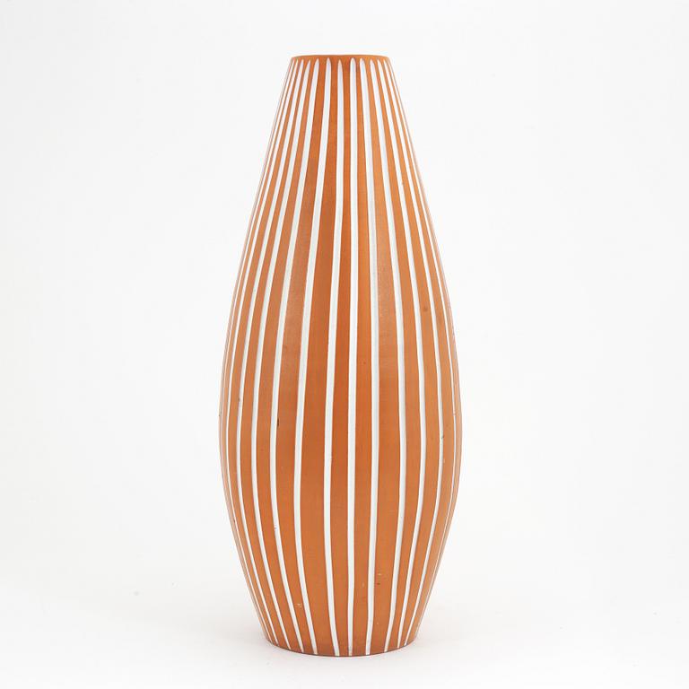 Ingrid Atterberg, vase, Inca", Upsala Ekeby. 1947-1953.