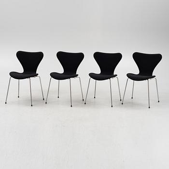 Arne Jacobsen, stolar, 4 st, "Sjuan", Fritz Hansen, 2000-tal.