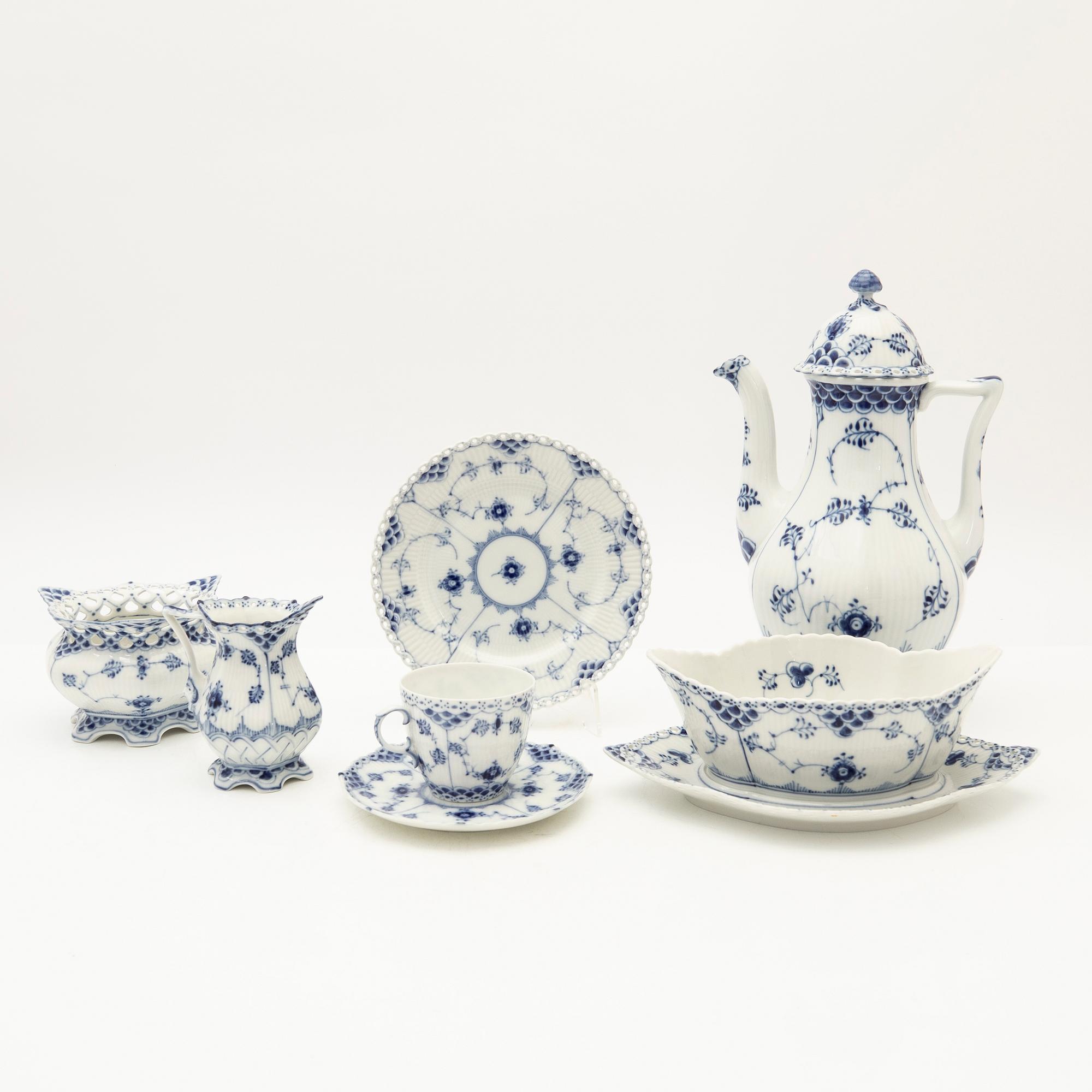 Royal Copenhagen, coffee service, 27 pieces, porcelain, "Blue Fluted", Denmark.