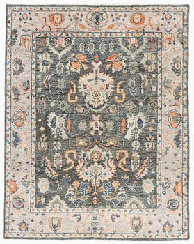 Carpet, Agra, 315 x 237 cm.