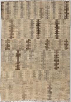 A CARPET Kilim, ca 247 x 170 cm.